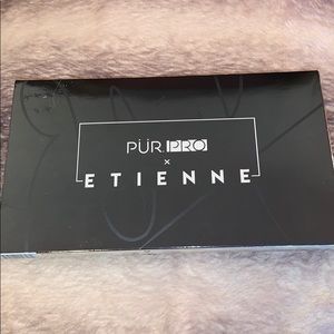 NIB PUR PRO x ETIENNE Eye Shadow Palette